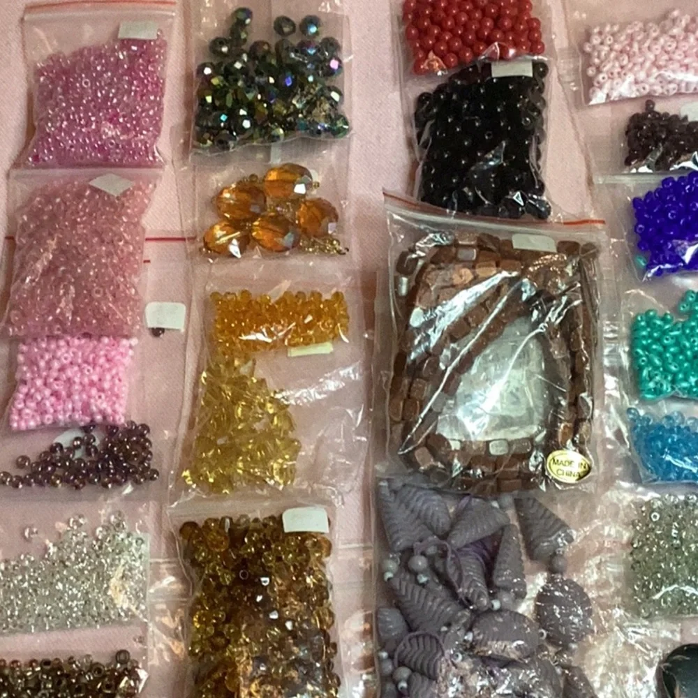Lot #55 Jewelry Making Seed & Glass Beads + Stone & Duo’s by the Hundreds - Picture 2 of 11